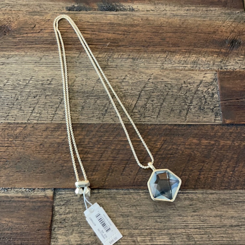 NWT! Kendra Scott gold necklace with gray stone